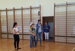  (photo)