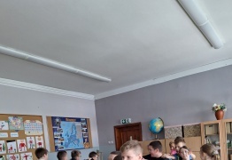  (photo)