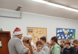  (photo)