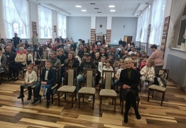  (photo)