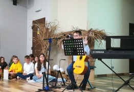  (photo)