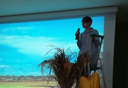  (photo)