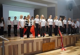  (photo)
