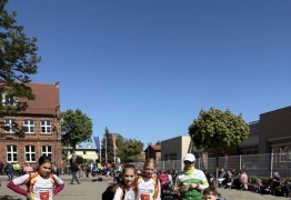  (photo)