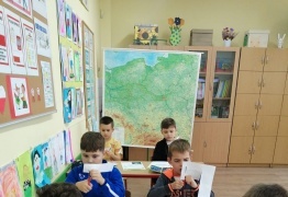  (photo)