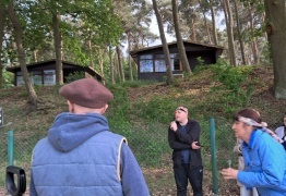  (photo)