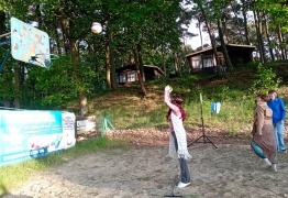  (photo)