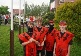  (photo)