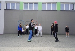  (photo)