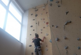  (photo)