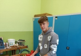  (photo)
