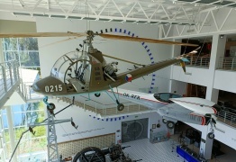  (photo)