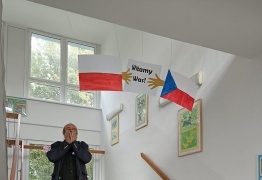  (photo)