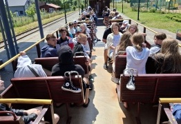  (photo)
