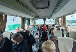  (photo)