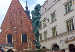  (photo)