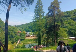  (photo)