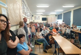  (photo)