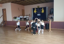  (photo)