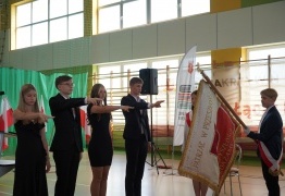  (photo)