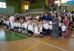  (photo)