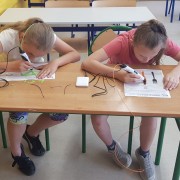 Zajęcia dydaktyczno-wyrównawcze z matematyki z długopisem 3D w klasach 4a i 6a